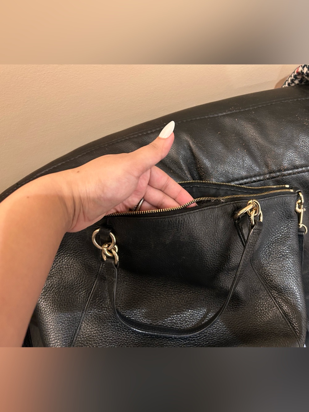 Coach Black Pebbled Leather Cross Body Bag with Gold Hardware - Picture 2 of 3